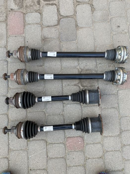 Піввісь напіввісь полуось audi q7 4m q8 перід зад ліва права