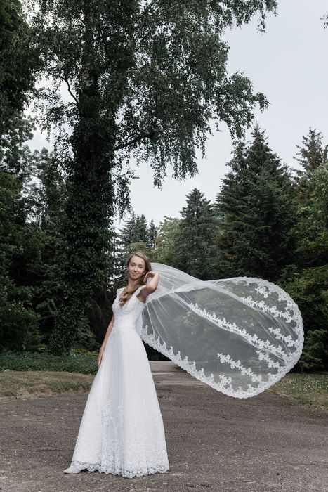 Suknia ślubna princessa model Cassie r. 34, 36