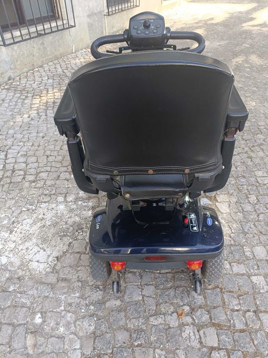 Scooter mobilidade reduzida Ivancare Leo