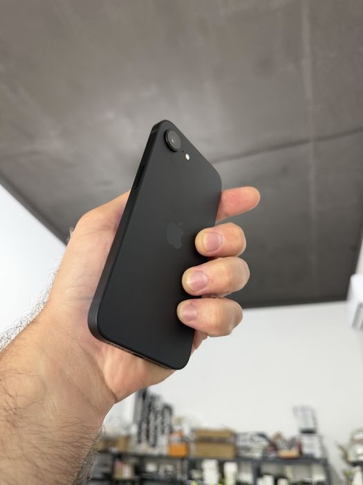 Apple iphone 16e 128 gb 100% айфон