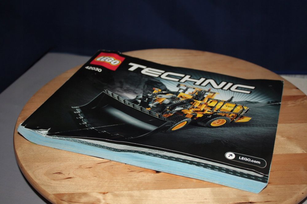 Lego Technic 42030 Koparka Volvo L350F