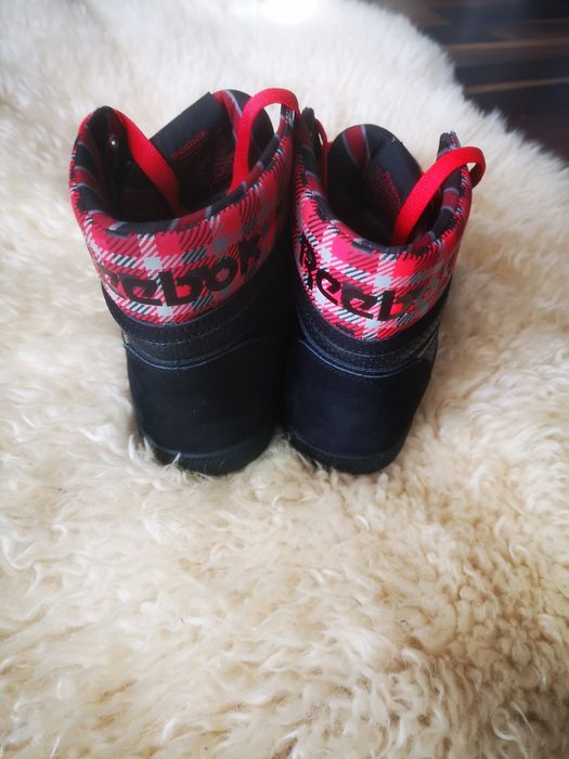 Buty Reebok damskie Ładne Wysokie Czarne rozm. 39 stan jak nowe !!!