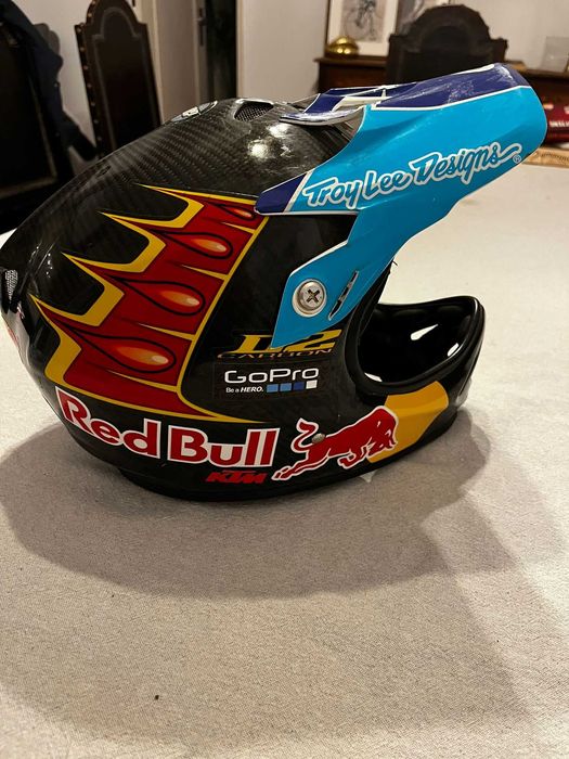 Capacete Troy Lee Designs D2 Carbon M – Sticker Kit Red Bull – Raro