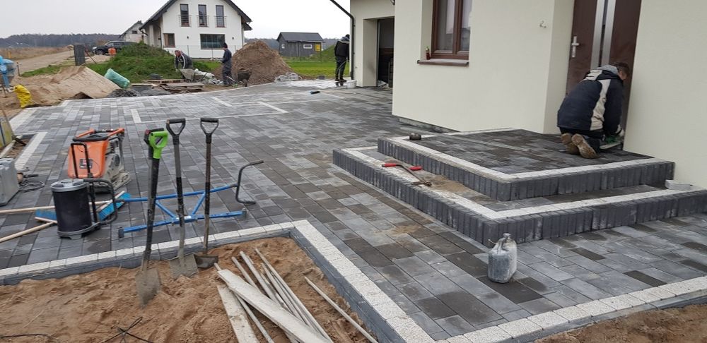 BRUKARSTWO / Usługi Brukarskie