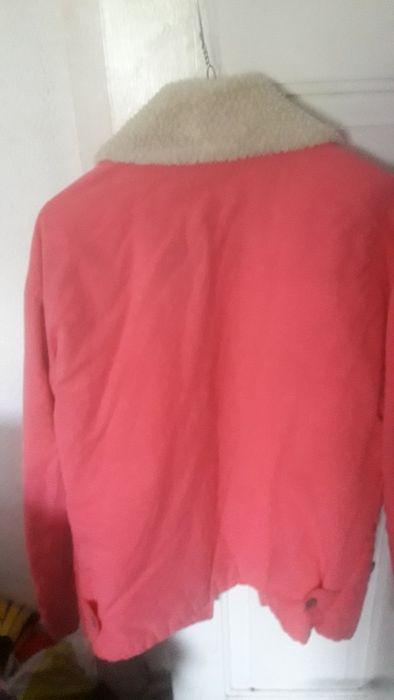 Casaco com  golaPêlo