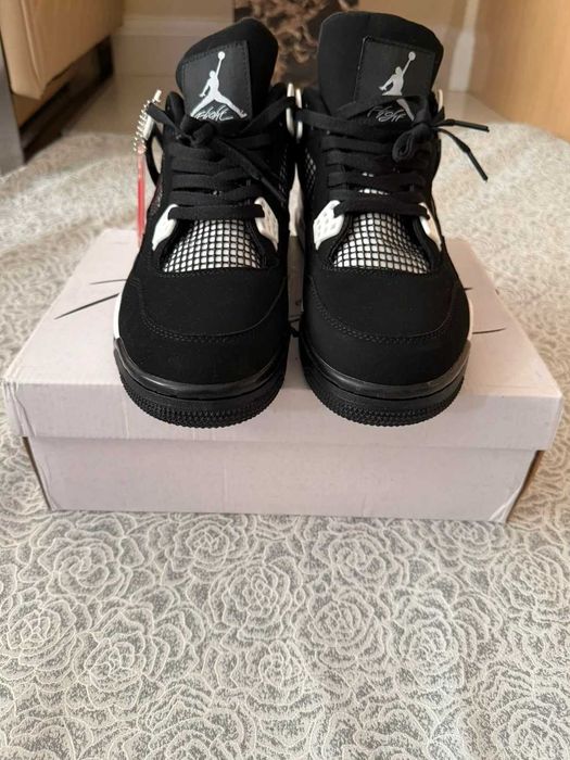 Jordan 4 Retro White Thunder R.41