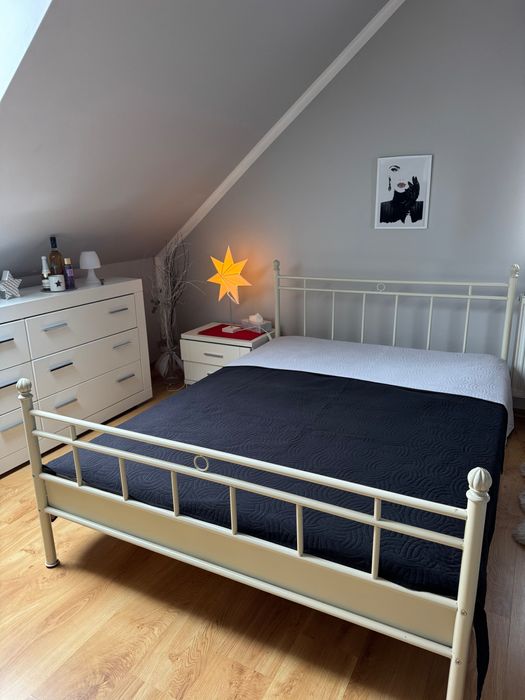 Białe łóżko 160x 200 cm