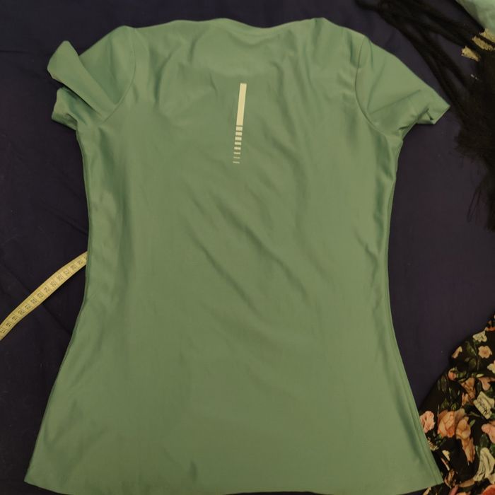 T-shirt damski sportowy Asics roz.M