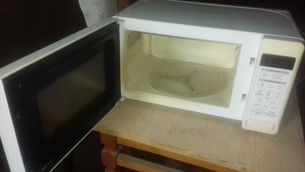 продам мікроволнову піч