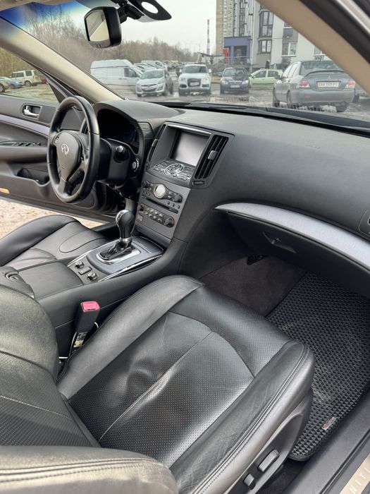 Продам Infinity G25x газ/бенз