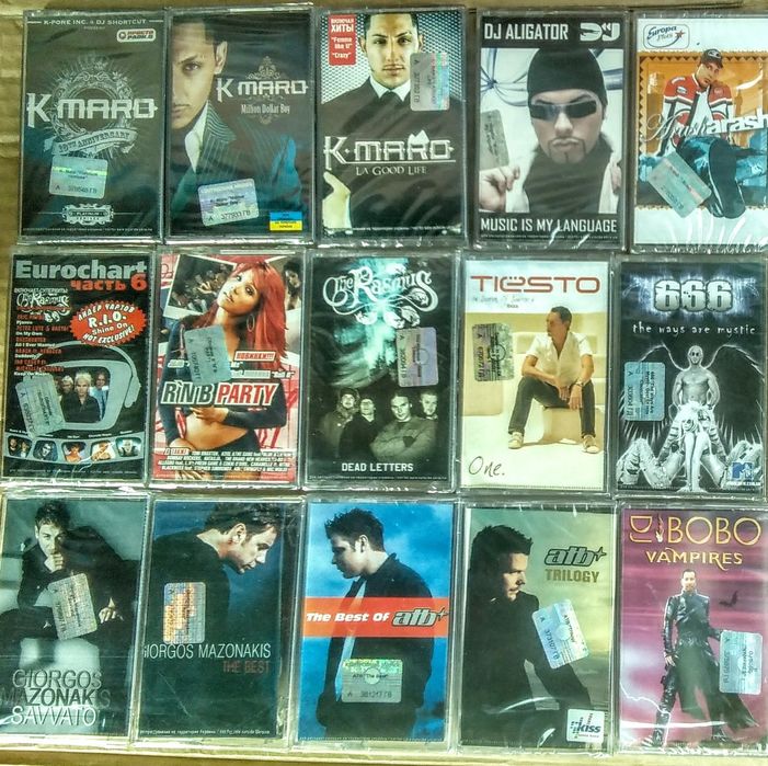 Аудиокассеты Evanescence,Gorillaz,Avril Lavigne,Britney Spears,КиШ ...