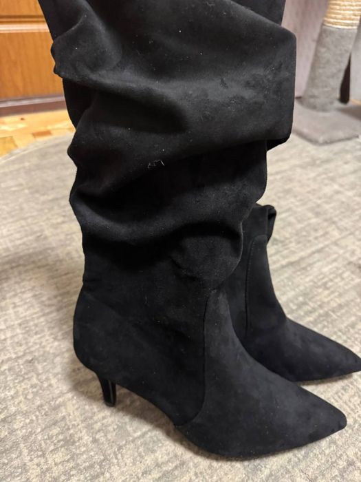 Замшеві чобітки