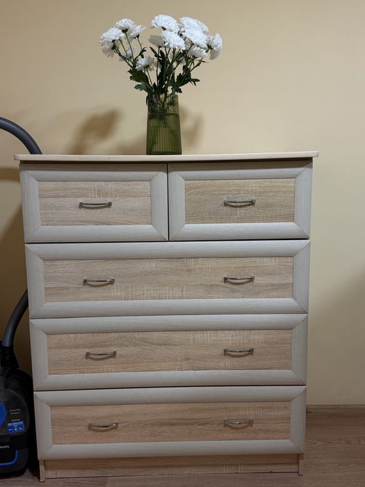 Комод на 5 шухляд