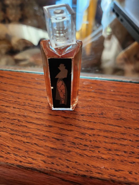 Miniaturka  kolekcjonerska Givenchy