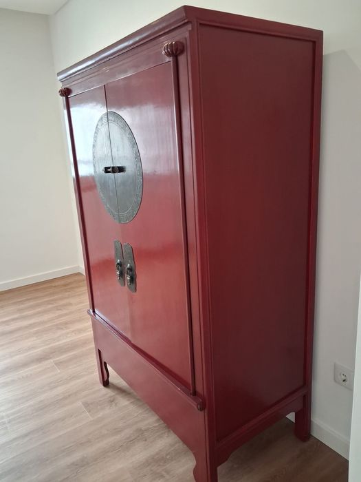 Móvel chinês vermelho - ótimo estado