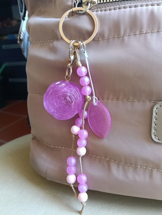 Bag charm artesanal FLOR acessórios para malas ou porta chaves