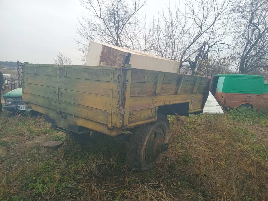 Прицеп  одноосний  вантажний