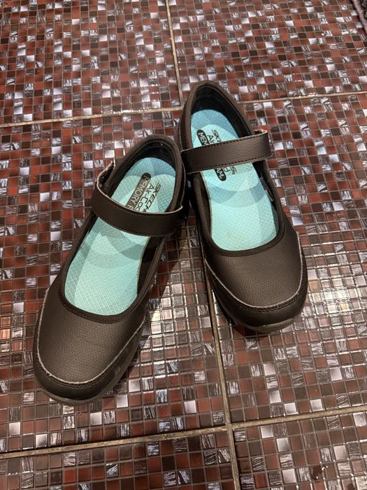 Туфлі на дівчинку 35р.,22 см устілка Skechers