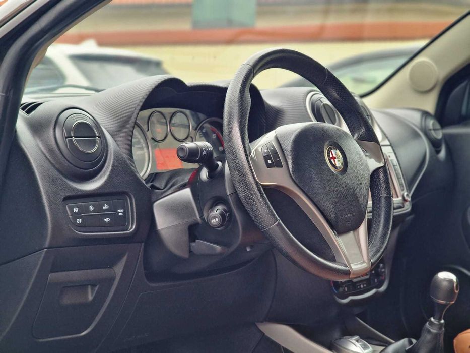 ALFA ROMEO MITO 1.3 JTDM 85CV DISTINTIVO