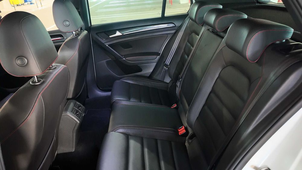 VW Golf VII GTI TSI BMT*DSG*Tecto de abrir*Pele*Bola de reboque*