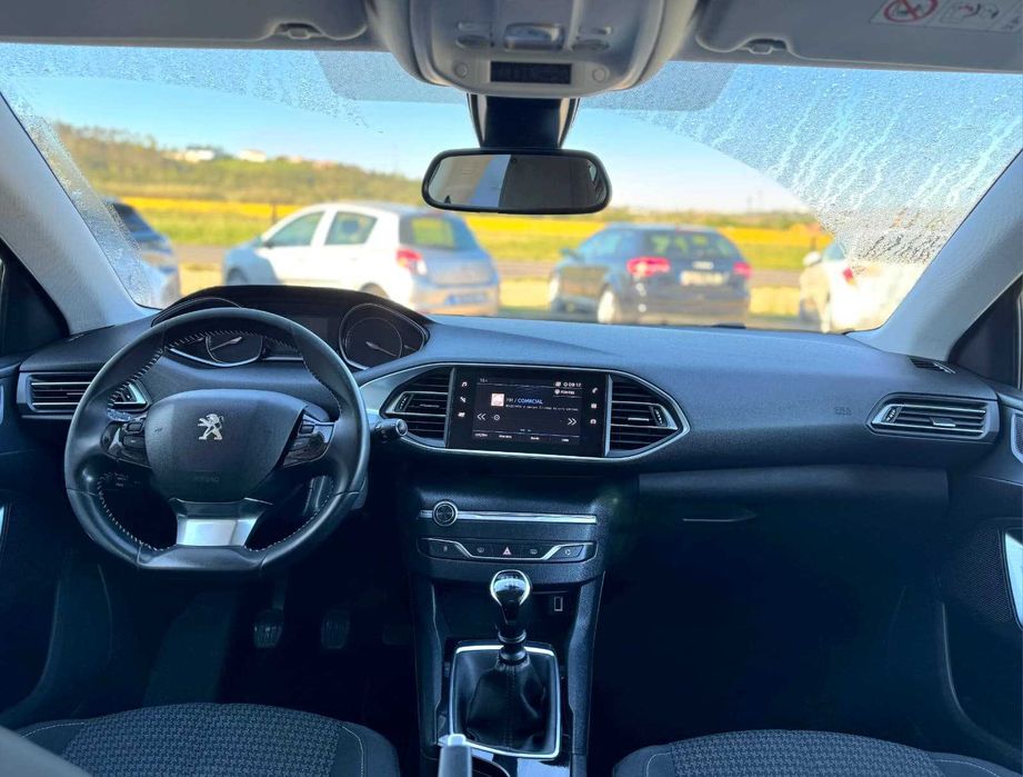 Peugeot 308 1.5 BlueHDi- Garantia Incluída