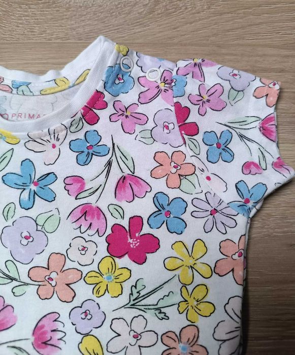 Koszulka krótki rękaw t-shirt kwiaty 'Primark' 62