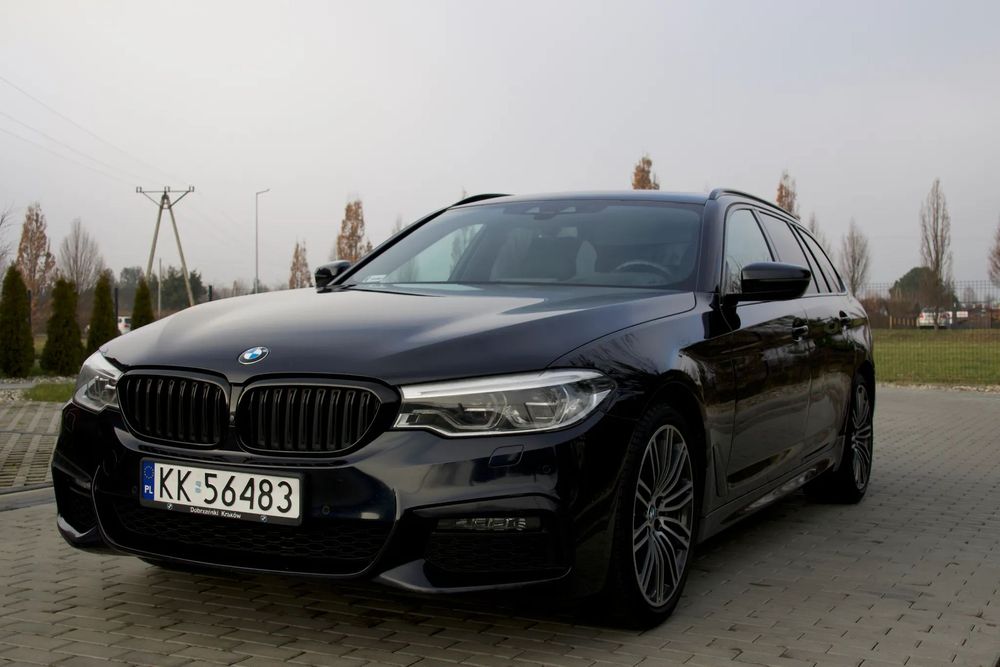 BMW Seria 5 https://www.youtube.com/watch?v=cP9tQ-G6iJw