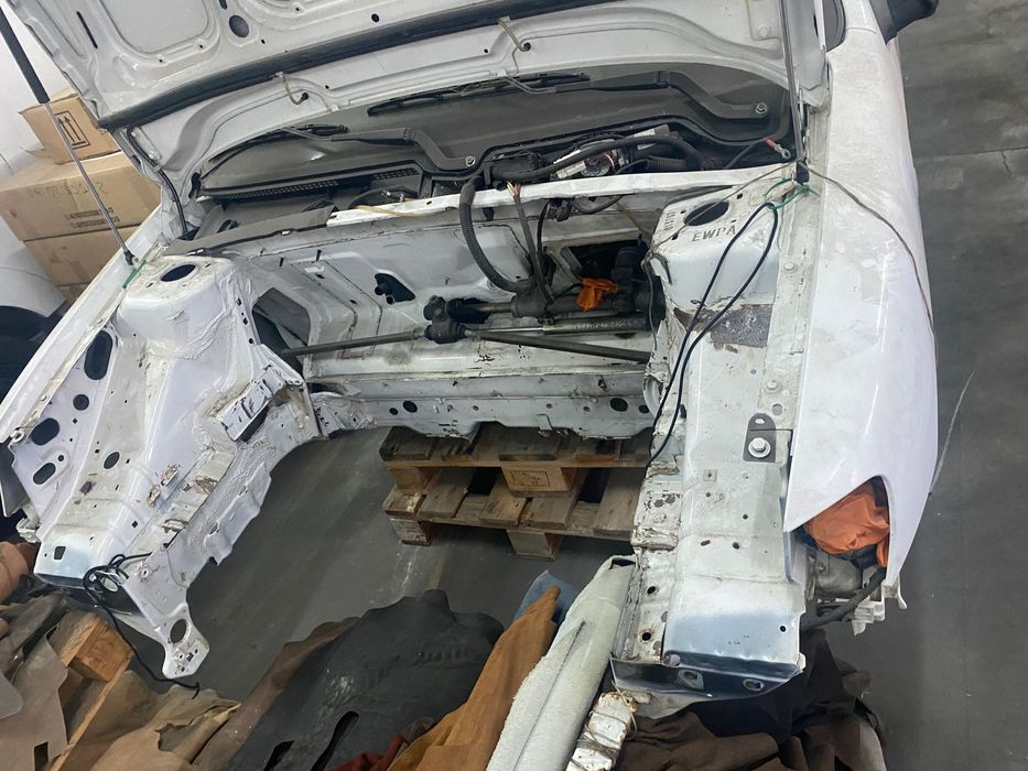 Peugeot 106/Citroen Saxo carroçaria completa 4 portas