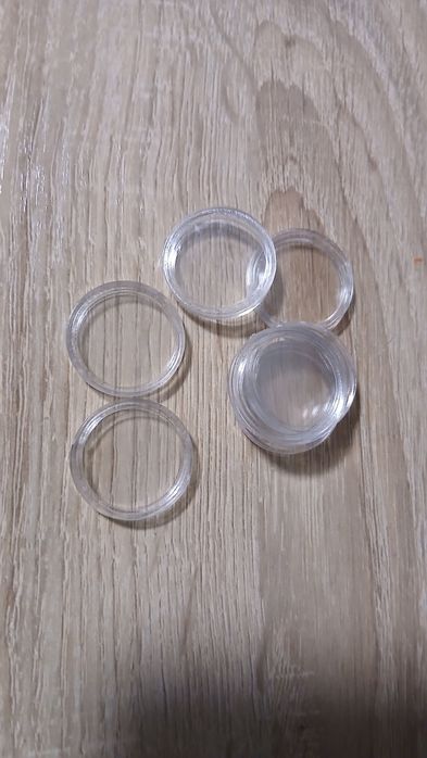 Капсули для монет, ігрових фішек