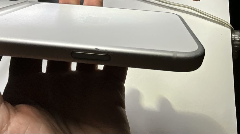 Vendo iPhone 17 pro max silver