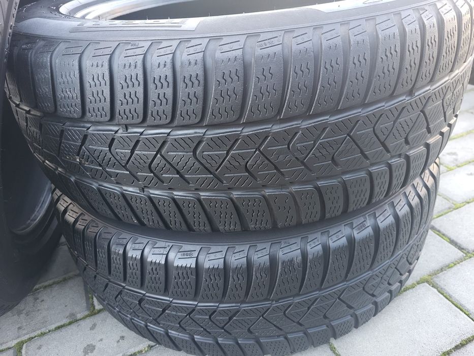 4x Opony Zimowe 205/60/16 96H Pirelli Sottozero 3 Bieżnik 7mm 2020rok