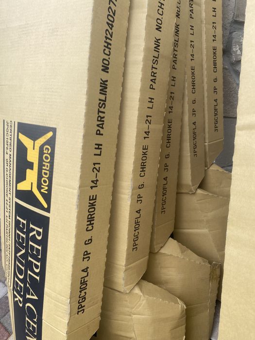 Крыло Jeep Grand Cherokee wk2