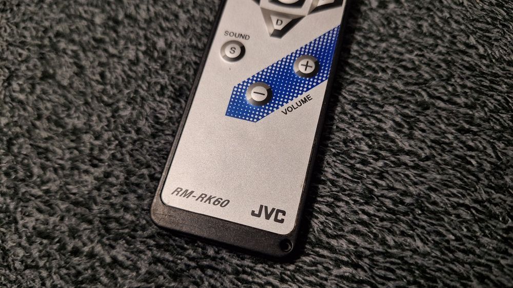 Pilot JVC RM-RK60 do radia samochodowego , 100% sprawny + NOWA BATERIA