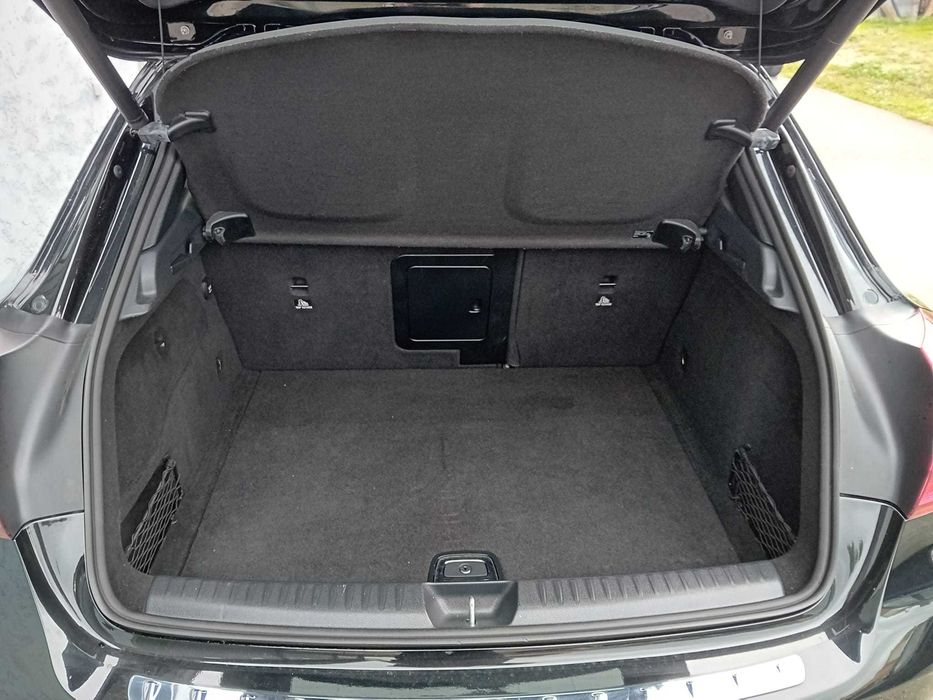 Mercedes GLA 180 AMG c/auto ( pequeno sinistro )