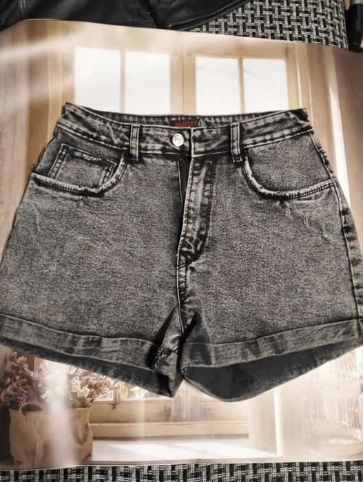 Шорти джинсові в стилі мом