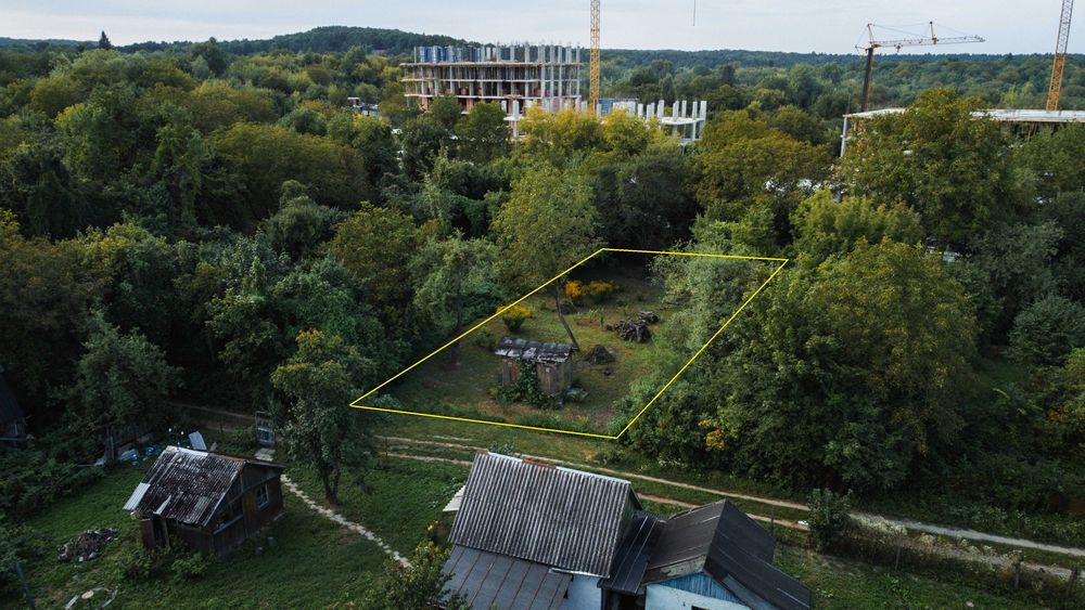 Земельна ділянка під забудову по вул. Пилипа Орлика