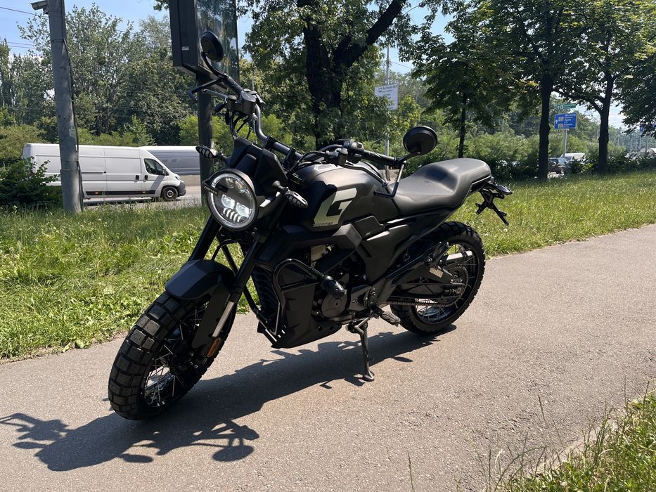 Мотоцикл ZONTES ZT200-GK