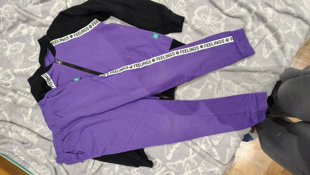 Komplet bluza+spodnie r. 134