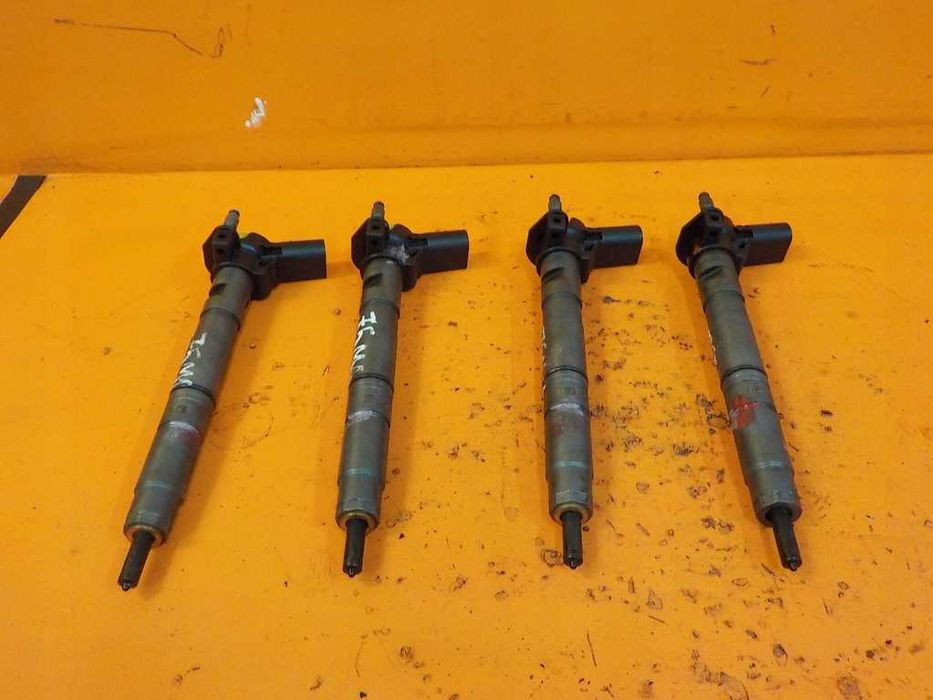 Форсунка Volkswagen Passat AUDI SEAT SKODA 2.0 TDI 0445116030
