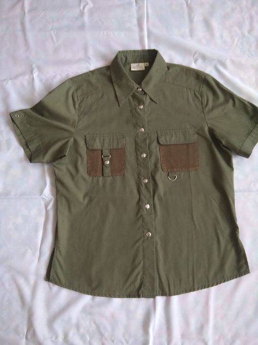 Блузки й сорочки жіночі