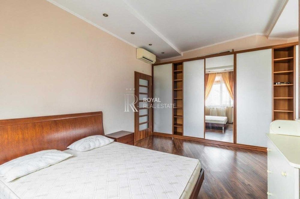Продаж Квартира Київ ЖК «Оазис» Оболонь 2 кімнати 73,5 м² Вид на Дніпро 12 поверх Кладова Яхт-клуб Набережна Престижна локація Інфраструктура