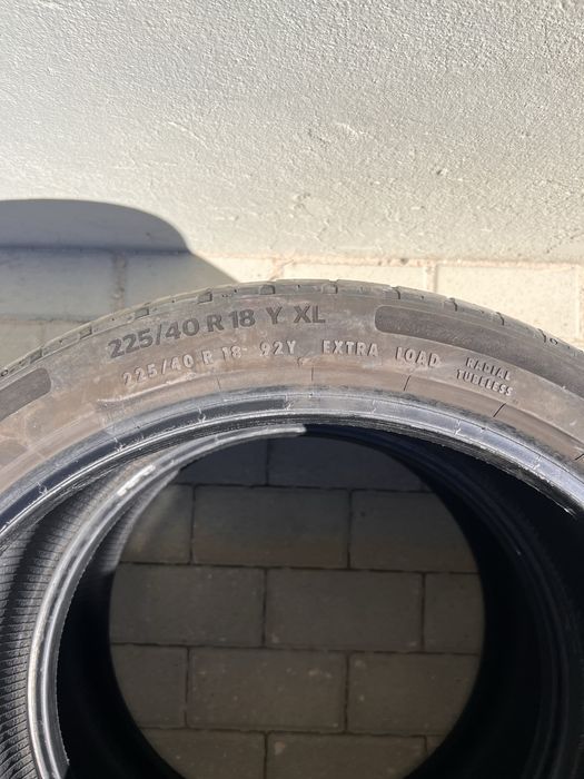 225/40 r18 Continental
