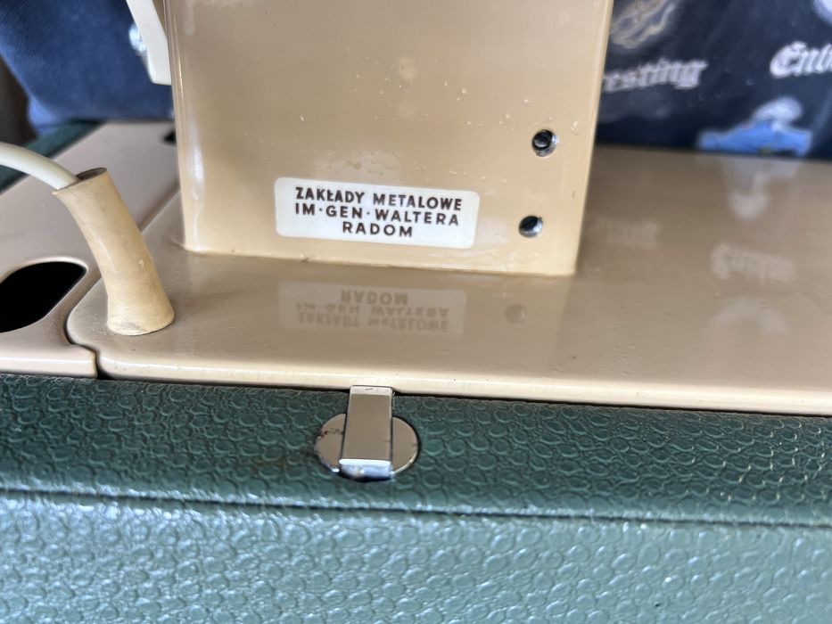 Швейна машинка Radom в рідному саквояжі