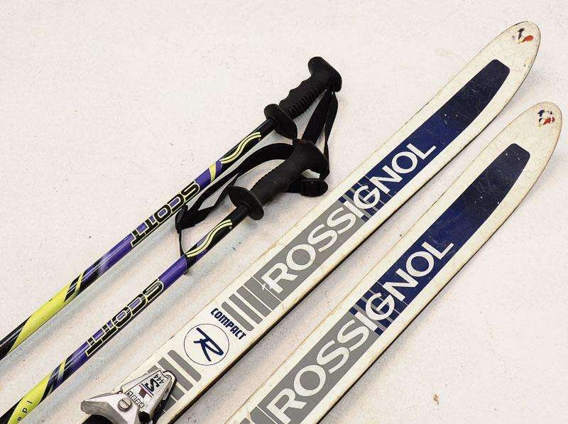 Skis "Olympia S Rossignol" e Botas "Nordica"64309657243521123