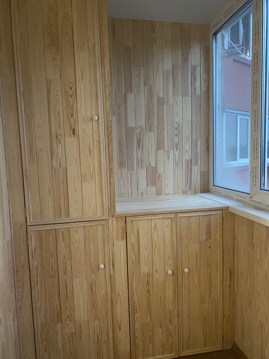 Внутрішня та зовнішня обшивка балкона деревом, ламінатом