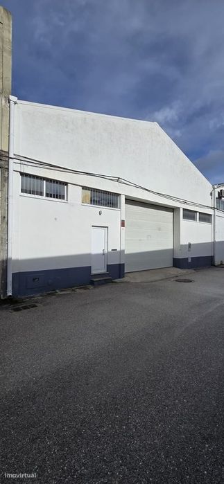 Armazém 300 M2  Pedrulha - Coimbra