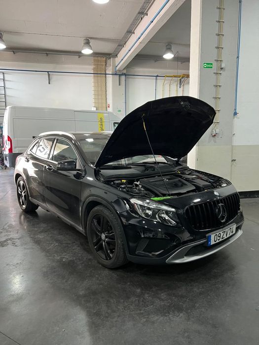 Mercedes-Benz GLA 180 (CDI) d