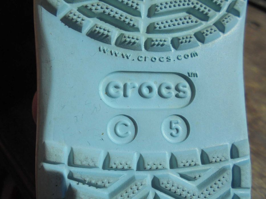 Crocs de menina lindas