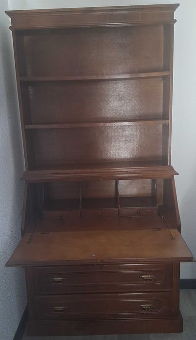 Vende-se conjunto completo de quarto