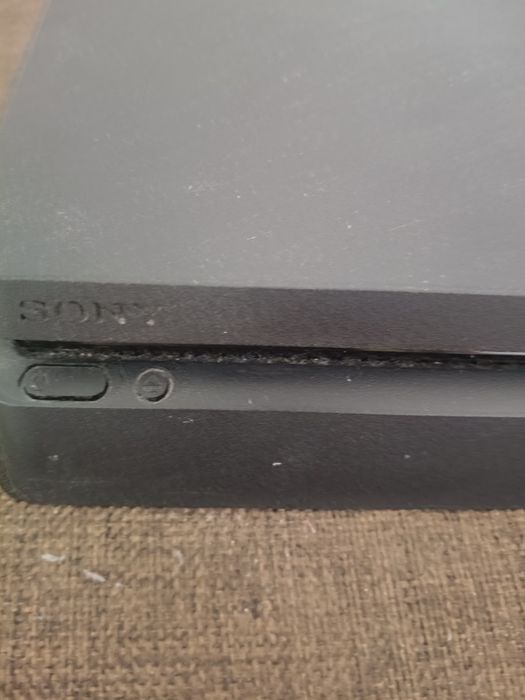 Ps 4 slim opisss!